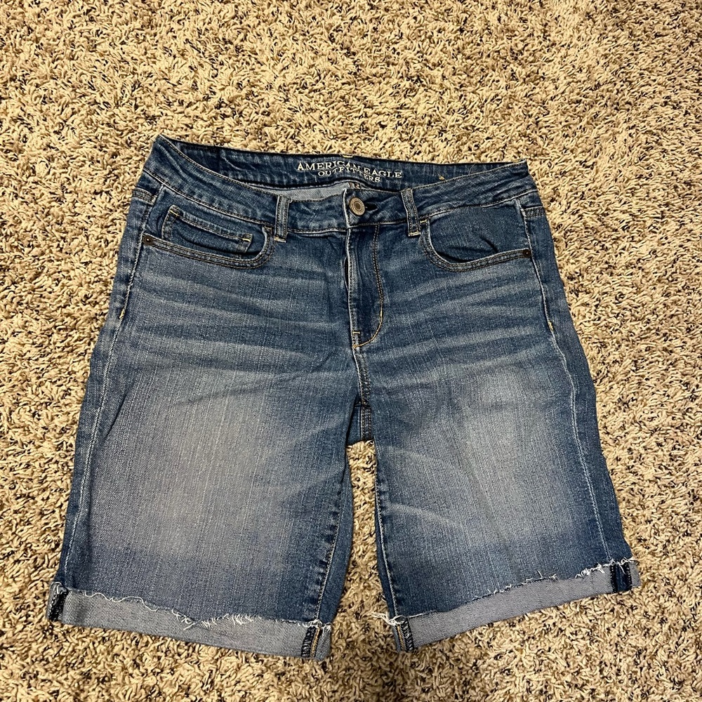 American Eagle Outfitters Women's Blue Denim Shorts
